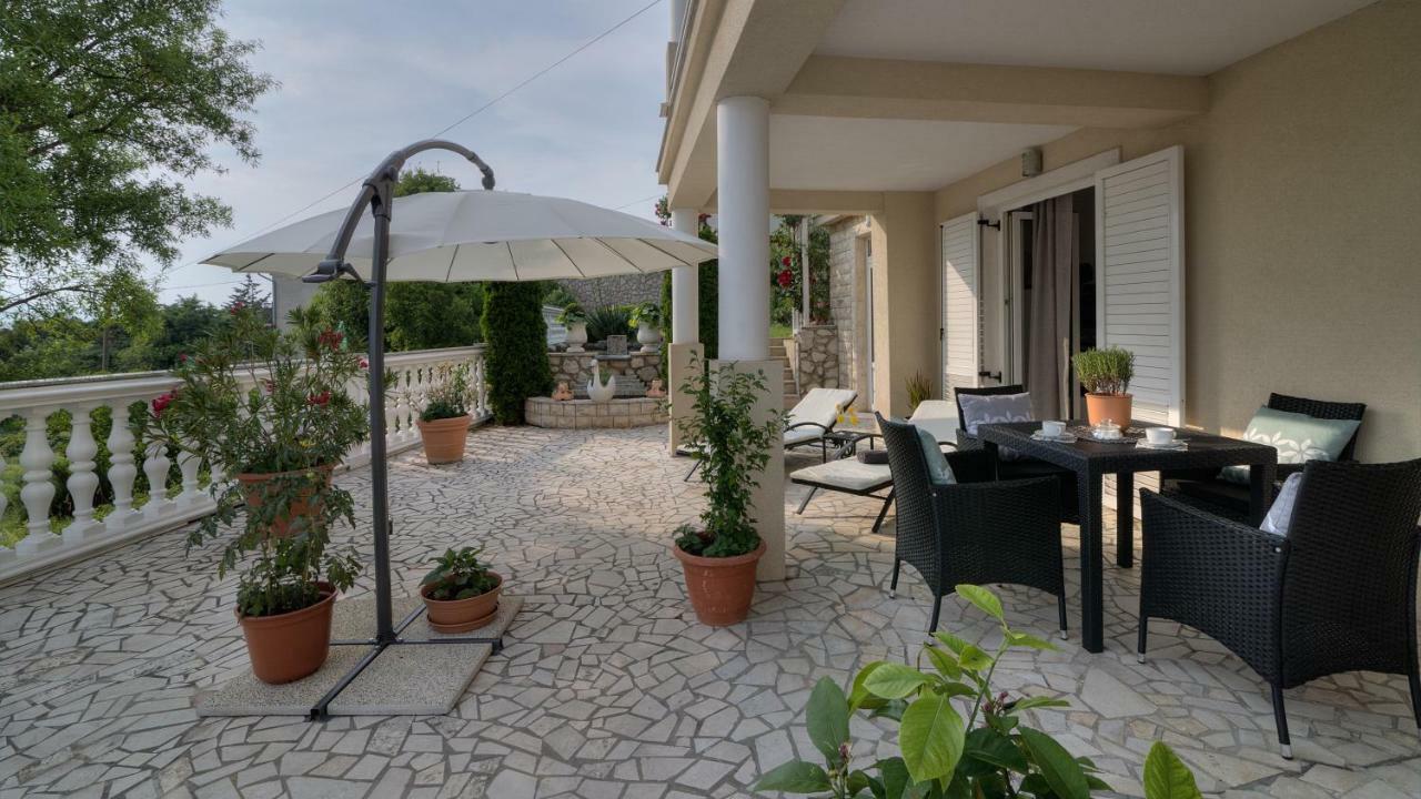 Apartment Barbara Senj  Esterno foto